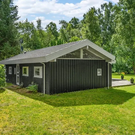 Thorsmod - 2-6km From The Sea By Interhome
